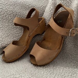MIA Tan Mules Versatile Comfortable Design
ANJA